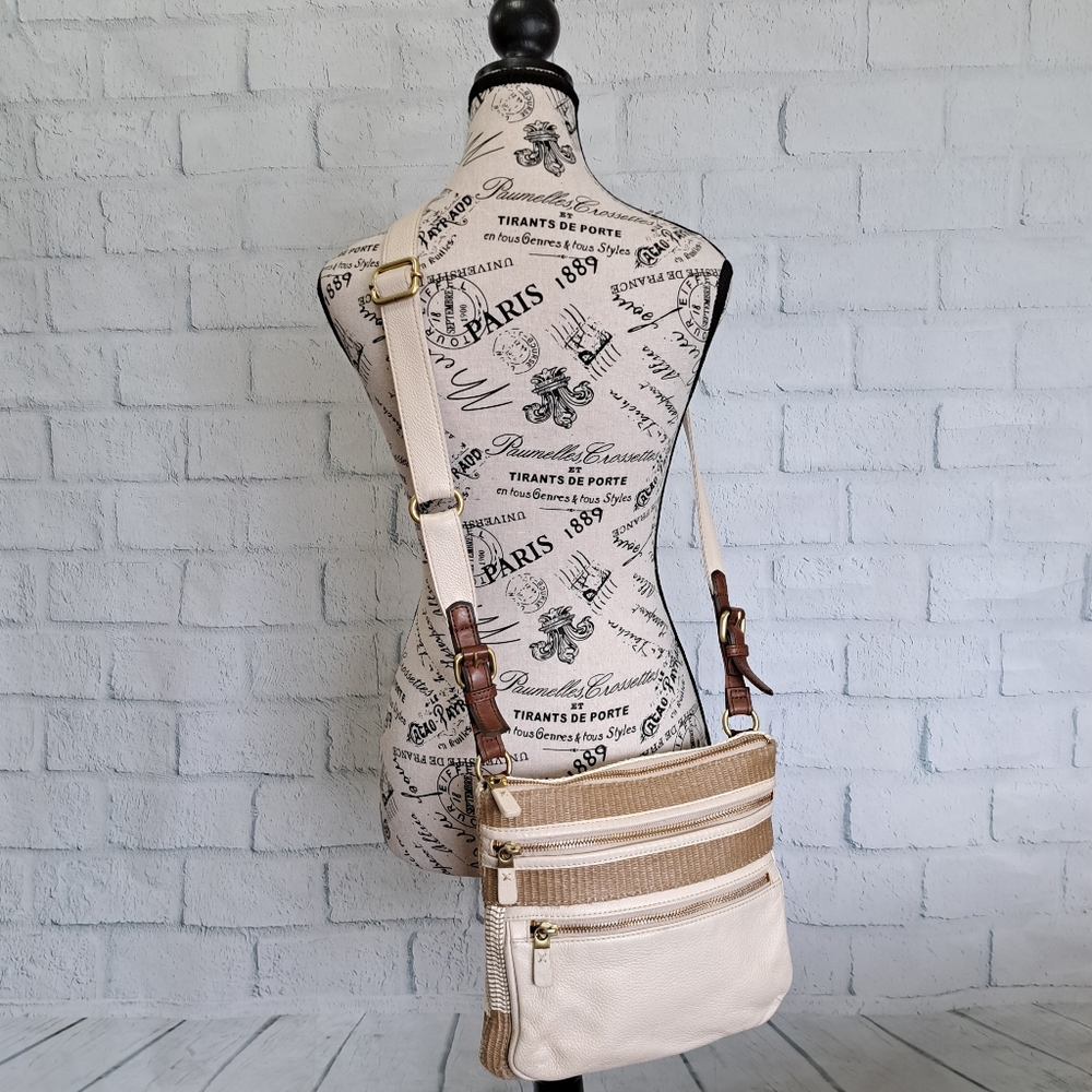 Fossil midsz leather shoulder or crossbody bag - Picture 3 of 16